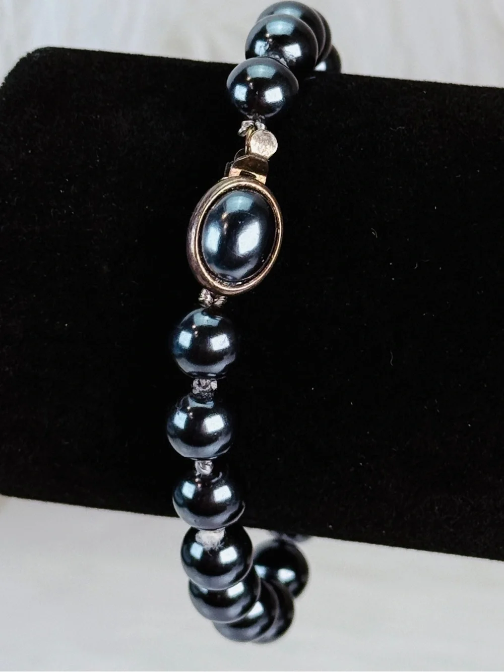 Beautiful vintage aged Silvertone weighted bracelet
